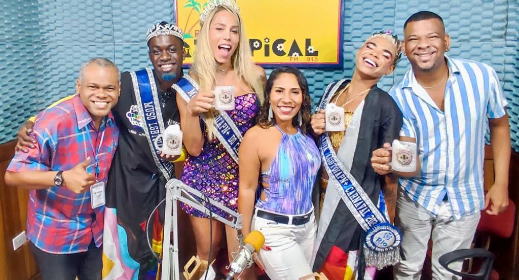 A CORTE LGBTQIAPN+ ESTEVE PRESENTE NESTE SÁBADO NA TROPICAL FM RJ