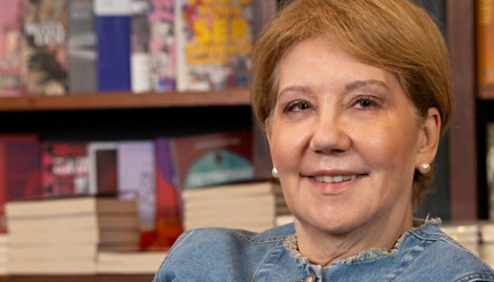 Campo Formoso, primeiro romance de Maria Victoria Oliveira