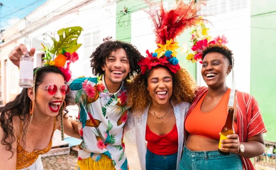 Carnaval de Rua 2026: Riotur abre inscrições para blocos dia 15/08